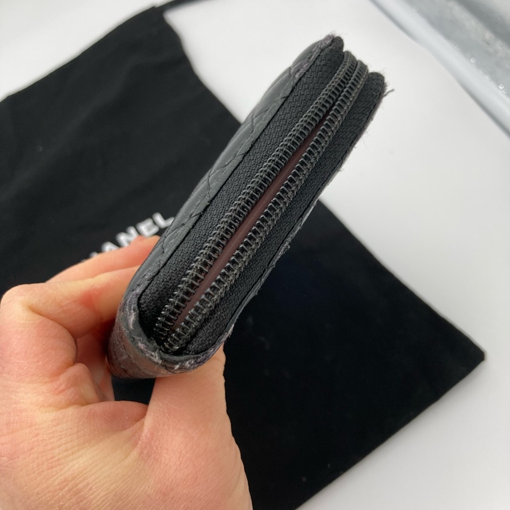 CHANEL CC QUILTED DIAMOND BLACK LAMBSKIN ZIPPY WALLET - Picture 7 of 15